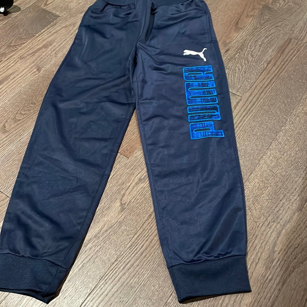 10/10 sz 8 Puma Athletic Pants